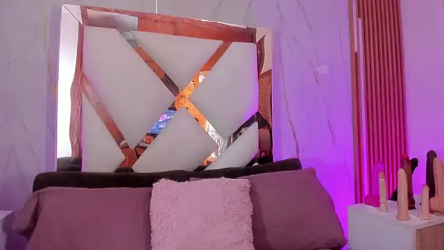 little  Chloee  online show from March 16, 2026, 9:41 pm