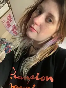 Mustbethemoney1234 online show from November 24, 2025, 5:40 am