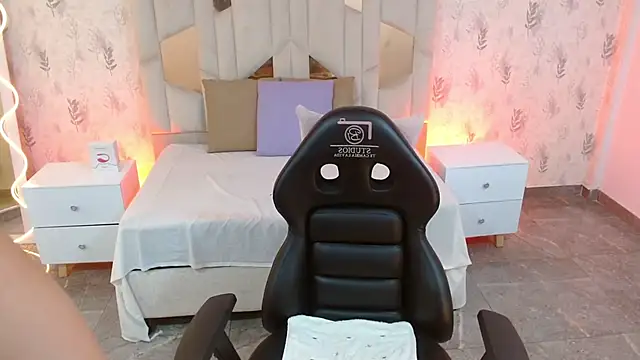 Snapshot of MARIANA_TAY1 chatting on October 30, 2025, 3:08 am MARIANA TAY1 online show from October 30, 2025, 3:08 am