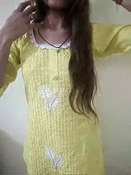 Snapshot of Khushi_rani chatting on December 15, 2025, 4:17 am Khushi rani online show from December 15, 2025, 4:17 am