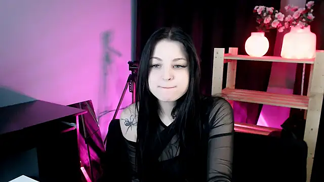 Snapshot of nikadinny chatting on November 25, 2025, 12:32 am nikadinny online show from November 25, 2025, 12:32 am