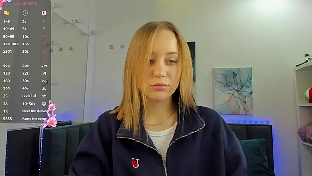 Snapshot of Melissa_new22 chatting on November 10, 2025, 11:48 pm Melissa new22 online show from November 10, 2025, 11:48 pm