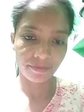 Snapshot of Jaanvi_G chatting on October 21, 2025, 3:02 pm Jaanvi G online show from October 21, 2025, 3:02 pm