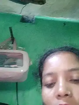 Snapshot of Jaanvi_G chatting on October 26, 2025, 11:49 am Jaanvi G online show from October 26, 2025, 11:49 am