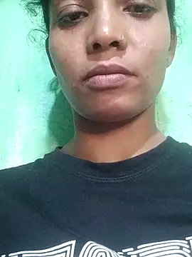 Snapshot of Jaanvi_G chatting on November 3, 2025, 12:28 pm Jaanvi G online show from November 3, 2025, 12:28 pm