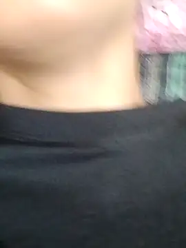 Snapshot of Jaanvi_G chatting on November 16, 2025, 5:24 am Jaanvi G online show from November 16, 2025, 5:24 am