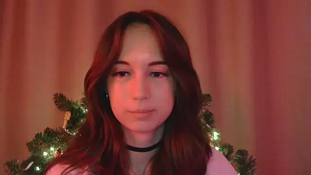 Snapshot of VeraLush chatting on December 19, 2025, 12:45 pm VeraLush online show from December 19, 2025, 12:45 pm