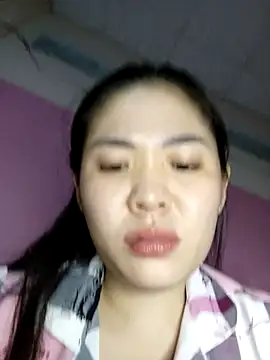 Snapshot of Cherry_pusy99 chatting on October 16, 2025, 12:06 pm Cherry pusy99 online show from October 16, 2025, 12:06 pm