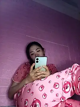 Snapshot of Cherry_pusy99 chatting on October 30, 2025, 12:17 pm Cherry pusy99 online show from October 30, 2025, 12:17 pm