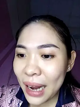 Snapshot of Cherry_pusy99 chatting on November 6, 2025, 1:28 am Cherry pusy99 online show from November 6, 2025, 1:28 am