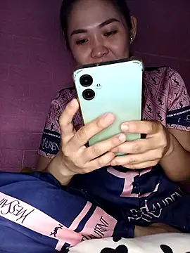 Snapshot of Cherry_pusy99 chatting on November 21, 2025, 1:04 am Cherry pusy99 online show from November 21, 2025, 1:04 am