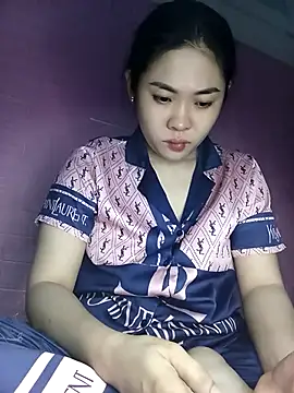 Snapshot of Cherry_pusy99 chatting on November 29, 2025, 12:13 am Cherry pusy99 online show from November 29, 2025, 12:13 am