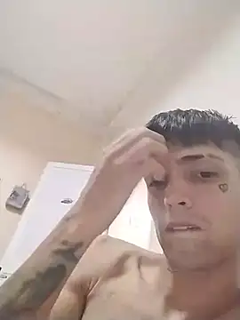 Snapshot of Laikerxxx chatting on October 18, 2025, 6:48 am Laikerxxx online show from October 18, 2025, 6:48 am