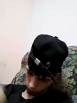 Snapshot of Laikerxxx chatting on November 12, 2025, 5:30 am Laikerxxx online show from November 12, 2025, 5:30 am