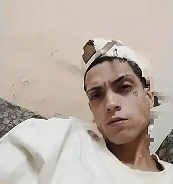 Snapshot of Laikerxxx chatting on November 22, 2025, 4:00 am Laikerxxx online show from November 22, 2025, 4:00 am