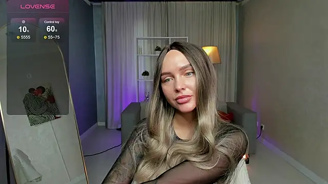 LanaDeRose online show from November 17, 2025, 2:17 am