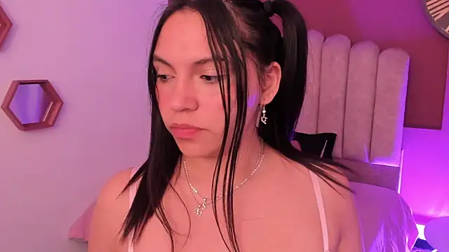 Snapshot of Ariana__clauss chatting on November 27, 2025, 7:38 pm Ariana clauss online show from November 27, 2025, 7:38 pm