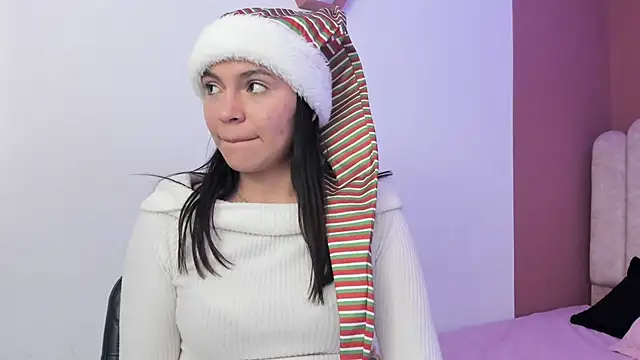 Snapshot of Ariana__clauss chatting on November 28, 2025, 7:27 pm Ariana clauss online show from November 28, 2025, 7:27 pm