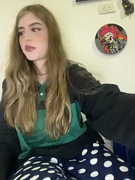 AlessiaLuxx online show from July 22, 2026, 3:09 am