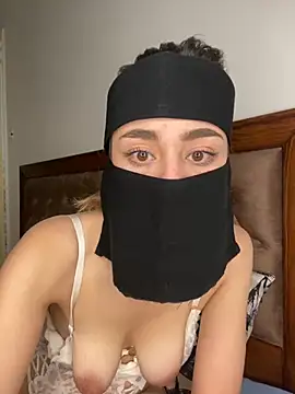 Snapshot of Milina123456 chatting on November 1, 2025, 9:39 pm Milina123456 online show from November 1, 2025, 9:39 pm