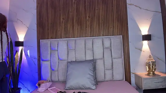 Sassha ferrer online show from March 17, 2026, 6:44 pm