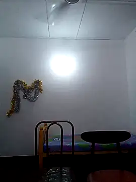 Expose Queen online show from July 11, 2026, 5:48 pm