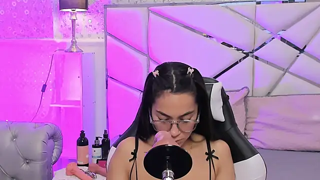 Snapshot of GabbiePrice chatting on June 14, 2026, 12:30 am GabbiePrice online show from June 14, 2026, 12:30 am