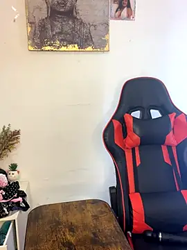  Lissa 01 online show from November 7, 2025, 2:33 am