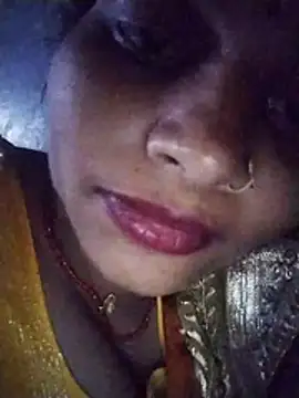 Snapshot of kiara-simmi chatting on December 3, 2025, 4:05 pm kiara-simmi online show from December 3, 2025, 4:05 pm