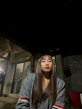 Snapshot of Maymay__ chatting on October 21, 2025, 2:56 am Maymay online show from October 21, 2025, 2:56 am