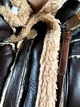 Snapshot of Maymay__ chatting on October 26, 2025, 2:28 am Maymay online show from October 26, 2025, 2:28 am