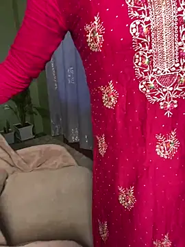 Snapshot of sanskari_girl chatting on June 16, 2026, 2:36 am sanskari girl online show from June 16, 2026, 2:36 am