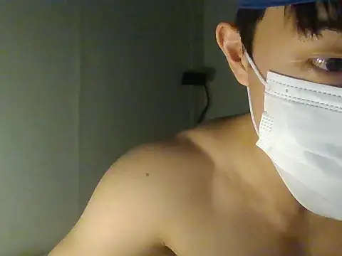 Snapshot of koreanboy2121 chatting on October 12, 2025, 11:42 am koreanboy2121 online show from October 12, 2025, 11:42 am