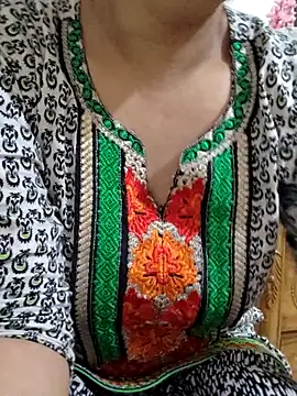 Tanha18 online show from December 1, 2025, 5:34 am