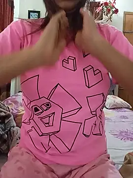 Snapshot of Tanha18 chatting on May 16, 2026, 4:31 am Tanha18 online show from May 16, 2026, 4:31 am