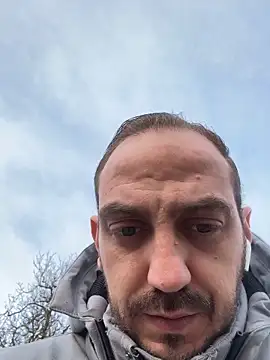 Snapshot of AlexGogo23 chatting on February 8, 2026, 2:42 pm AlexGogo23 online show from February 8, 2026, 2:42 pm