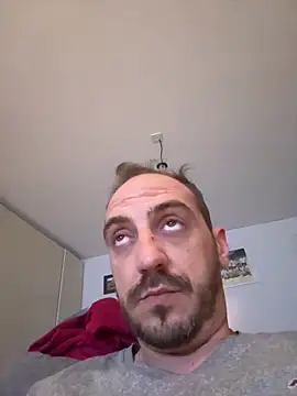 Snapshot of AlexGogo23 chatting on March 11, 2026, 10:27 pm AlexGogo23 online show from March 11, 2026, 10:27 pm