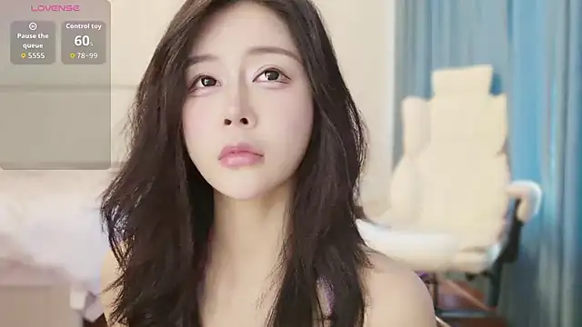 Snapshot of yiyi_3523 chatting on March 4, 2026, 1:44 am yiyi 3523 online show from March 4, 2026, 1:44 am