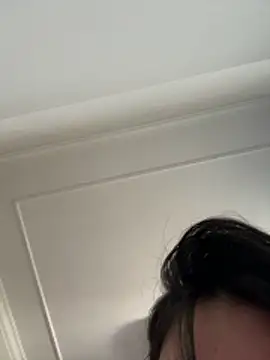 Snapshot of yiyi_3523 chatting on March 10, 2026, 7:46 am yiyi 3523 online show from March 10, 2026, 7:46 am