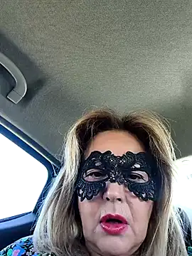 Monellaxx online show from April 26, 2026, 12:03 pm
