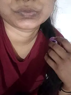 Snapshot of Susma_g chatting on November 28, 2025, 11:02 am Susma g online show from November 28, 2025, 11:02 am