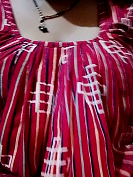 Snapshot of Susma_g chatting on December 18, 2025, 12:55 pm Susma g online show from December 18, 2025, 12:55 pm