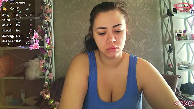 kiksee  online show from February 11, 2026, 8:30 am