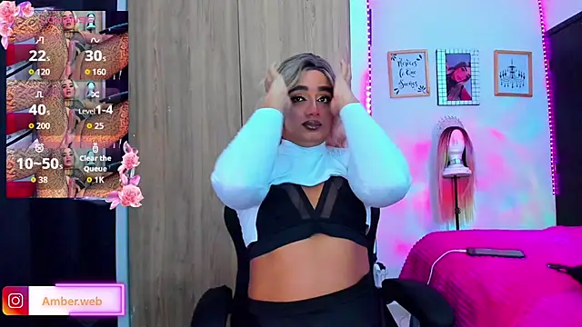 Snapshot of Sofiabigcock22 chatting on June 14, 2026, 11:01 am Sofiabigcock22 online show from June 14, 2026, 11:01 am