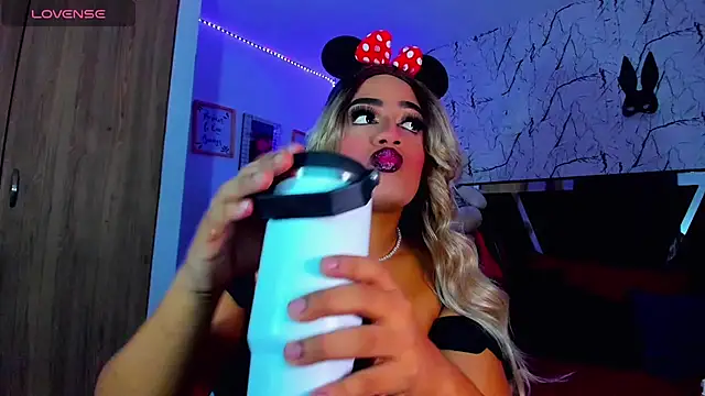 Sofiabigcock22 online show from August 1, 2026, 12:15 pm