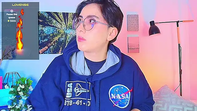 Snapshot of Alex_carter chatting on November 20, 2025, 10:15 am Alex carter online show from November 20, 2025, 10:15 am