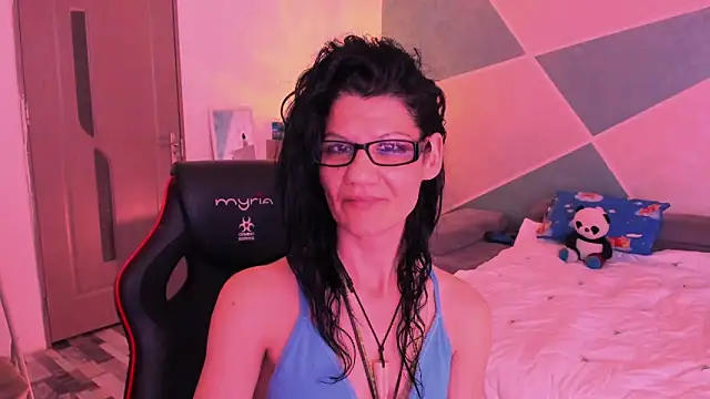SweetSin40 online show from April 25, 2026, 7:44 am