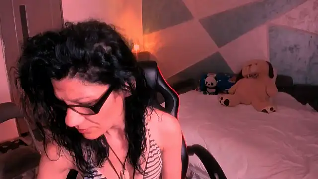 SweetSin40 online show from June 24, 2026, 7:57 pm