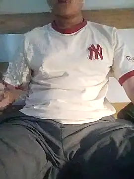 Snapshot of gande_003 chatting on November 25, 2025, 7:30 am gande 003 online show from November 25, 2025, 7:30 am