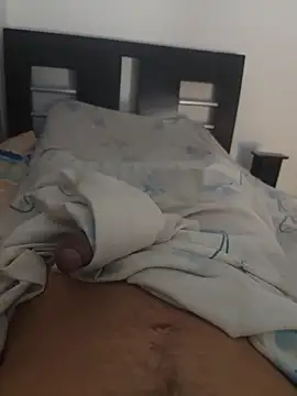 Snapshot of Ruberga20 chatting on October 14, 2025, 4:24 am Ruberga20 online show from October 14, 2025, 4:24 am